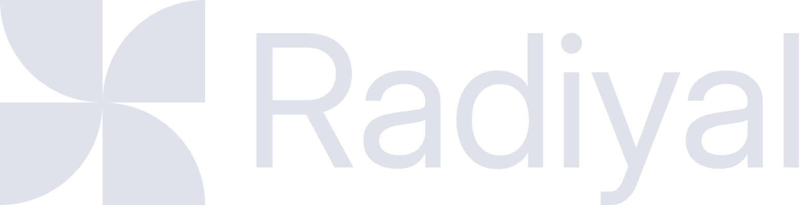 לוגו בצורת שבשבת מופשטת בצבע תכלת בצד שמאל, עם המילה "Radiyal" באותיות גדולות בצבע תכלת בהיר בצד ימין.